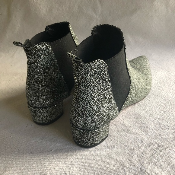 Miista Metallic Textured Pointy Ankle Boot Size 40 - Picture 3 of 4